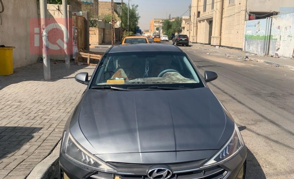 هیوندای ئەلەنترا